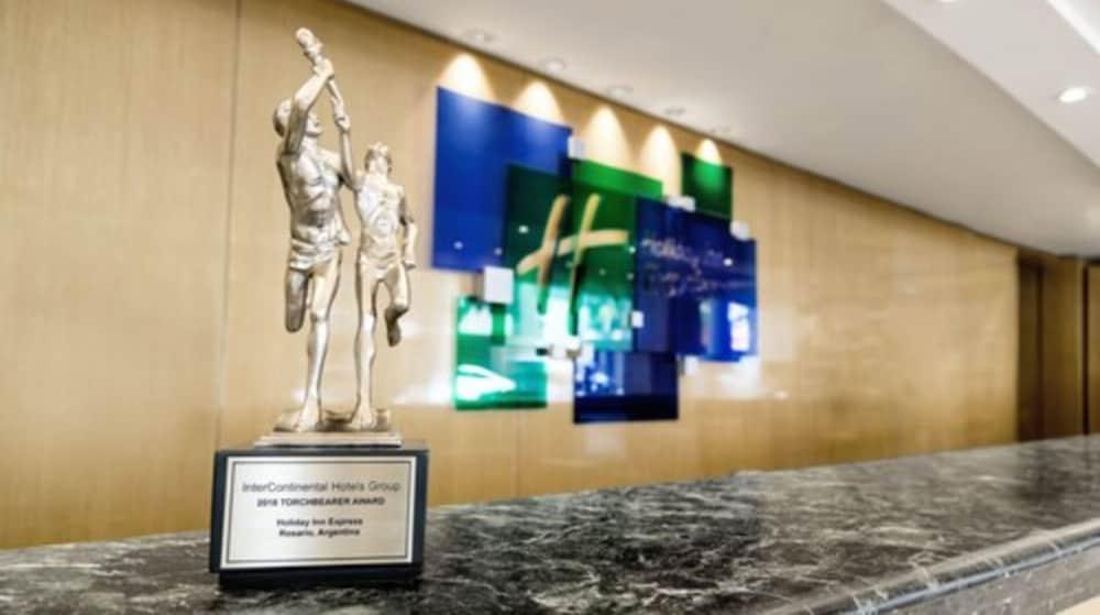 Holiday Inn Express Rosario By Ihg Exterior photo