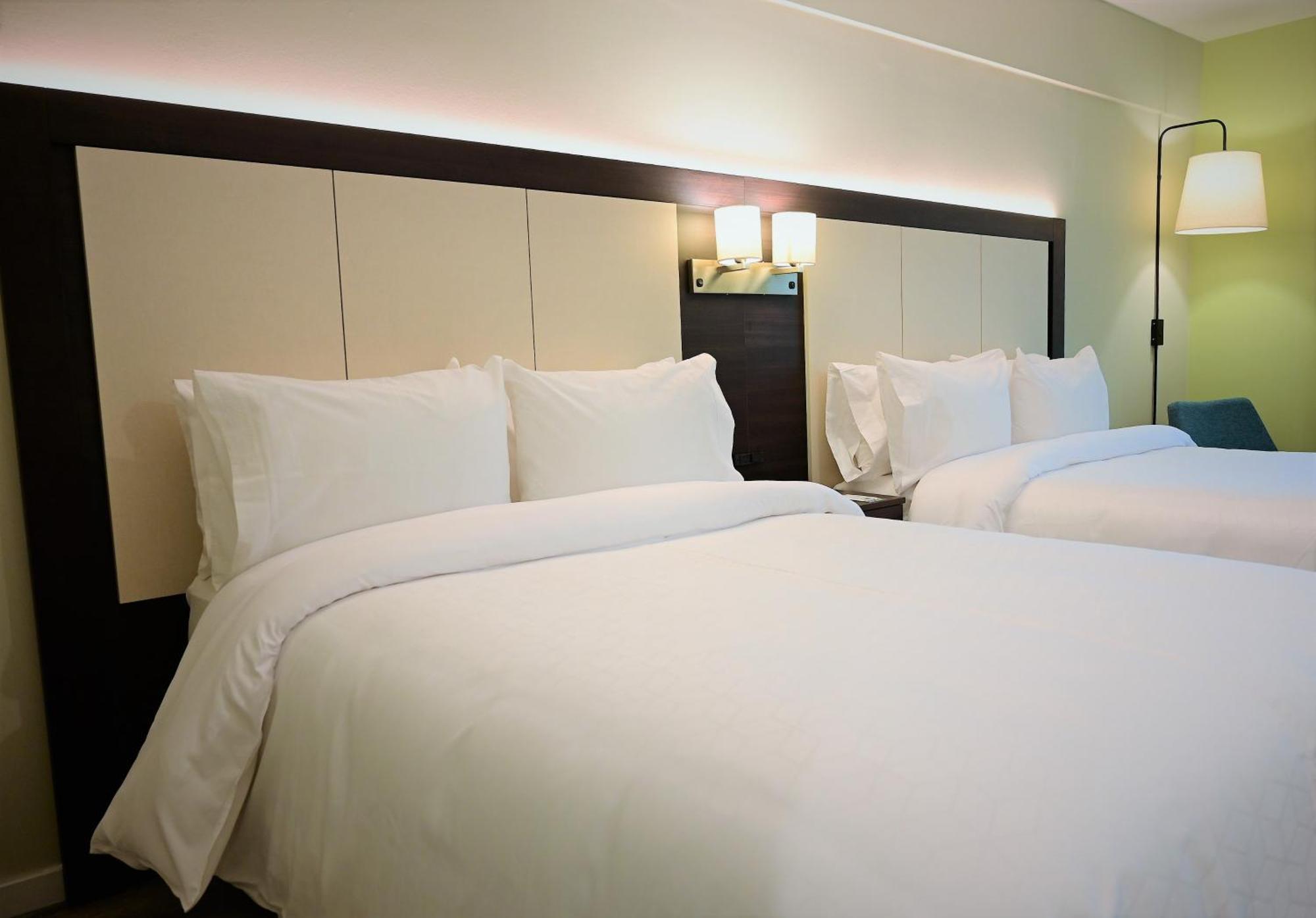 Holiday Inn Express Rosario By Ihg Exterior photo