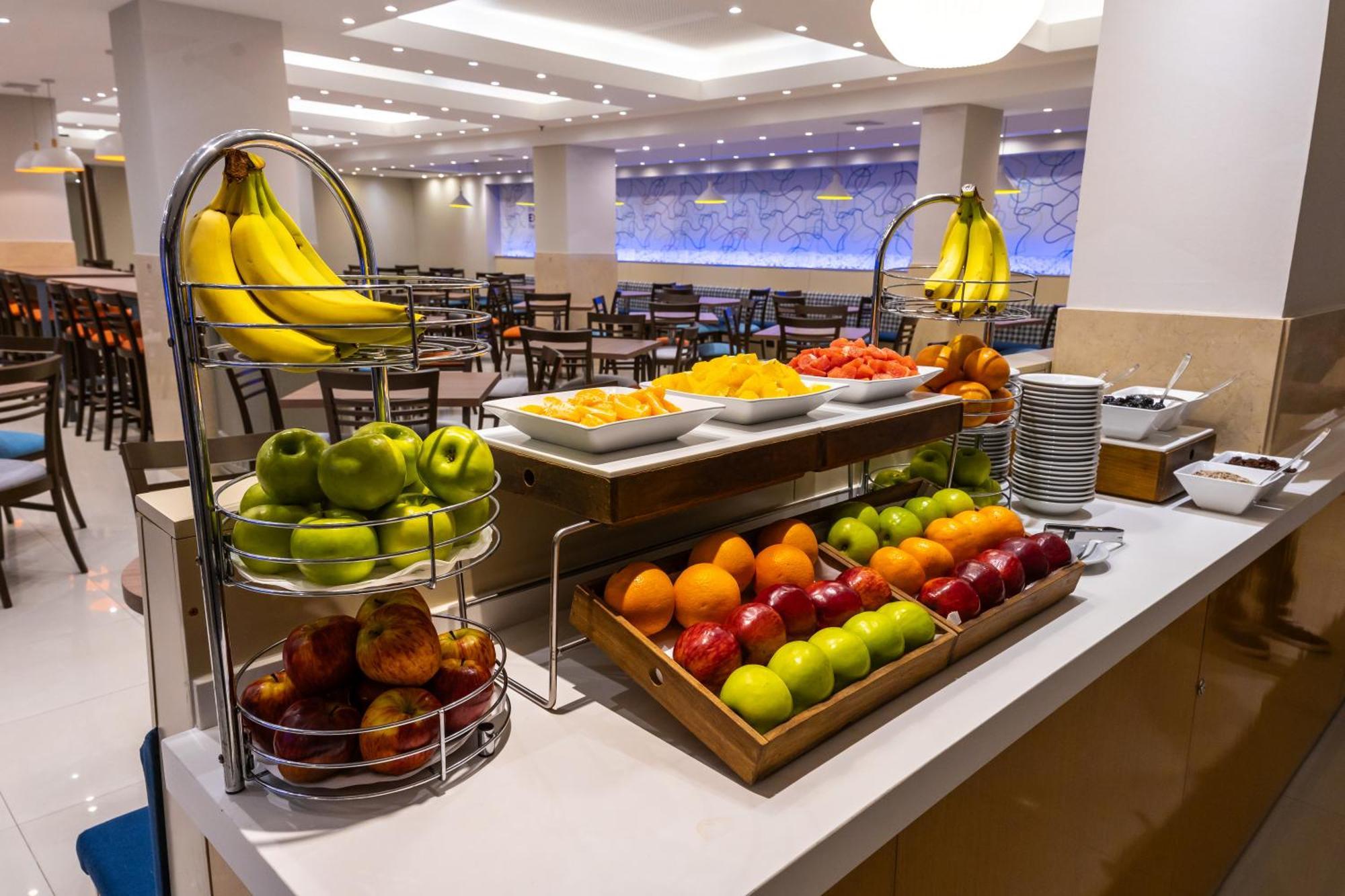 Holiday Inn Express Rosario By Ihg Exterior photo