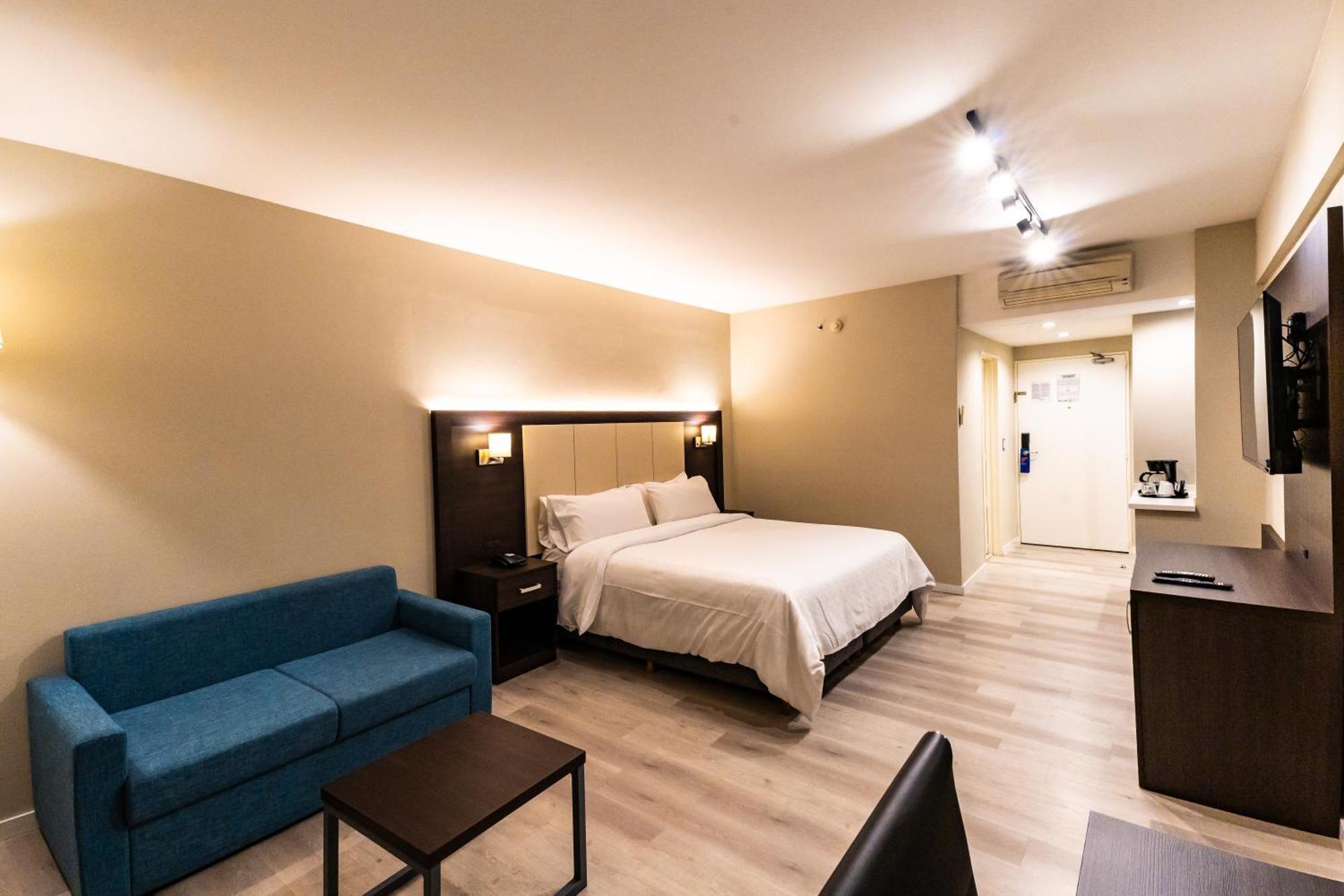 Holiday Inn Express Rosario By Ihg Exterior photo