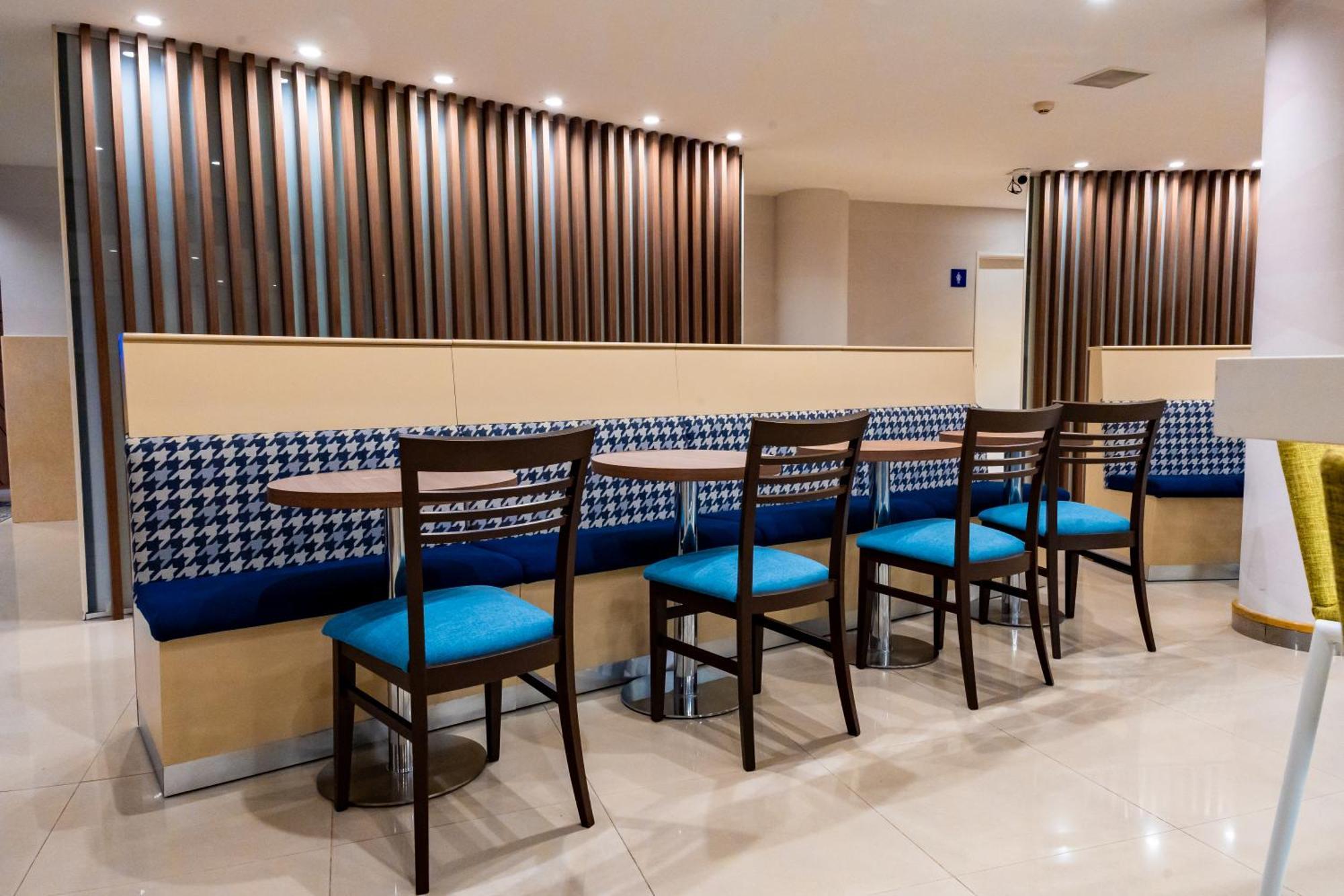 Holiday Inn Express Rosario By Ihg Exterior photo