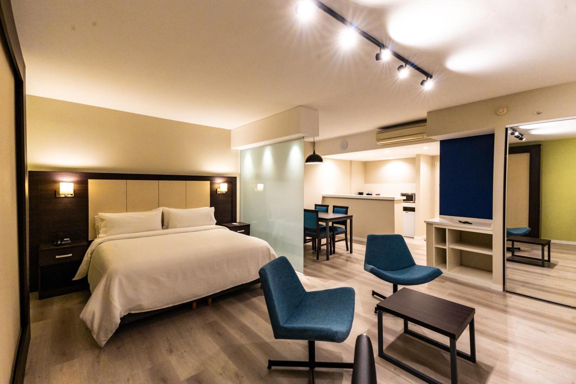 Holiday Inn Express Rosario By Ihg Exterior photo