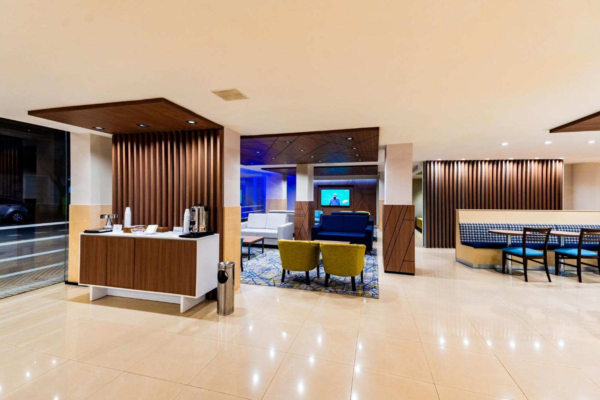 Holiday Inn Express Rosario By Ihg Exterior photo