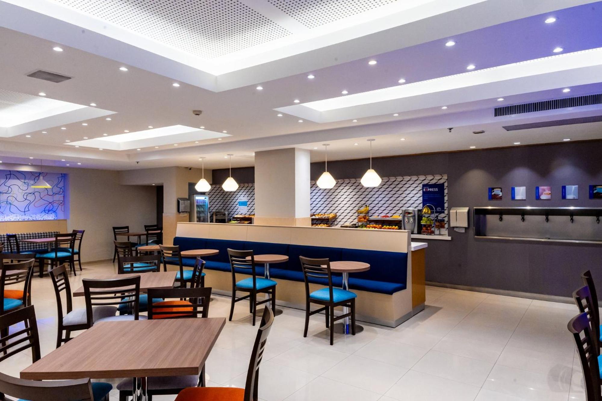Holiday Inn Express Rosario By Ihg Exterior photo